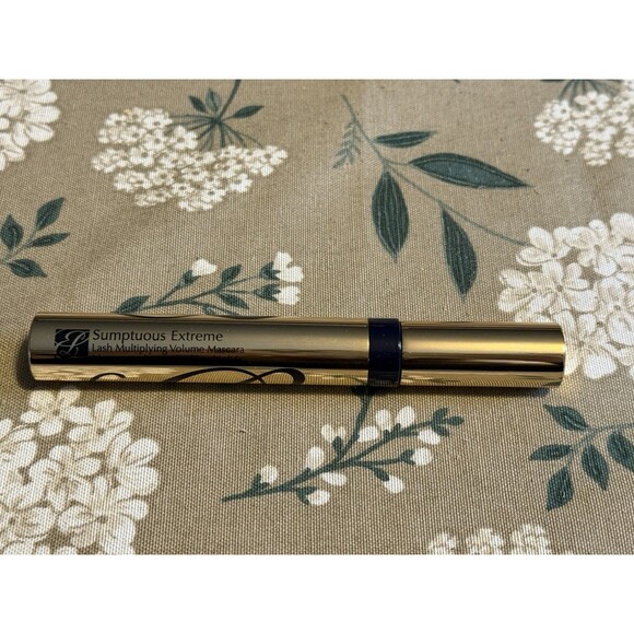 Estee Lauder Sumptuous Extreme Lash Multiplying Volume Mascara - Extreme Black, - Picture 2 of 4